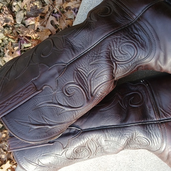 Lucchese Brown Heeled Boots - Picture 14 of 16